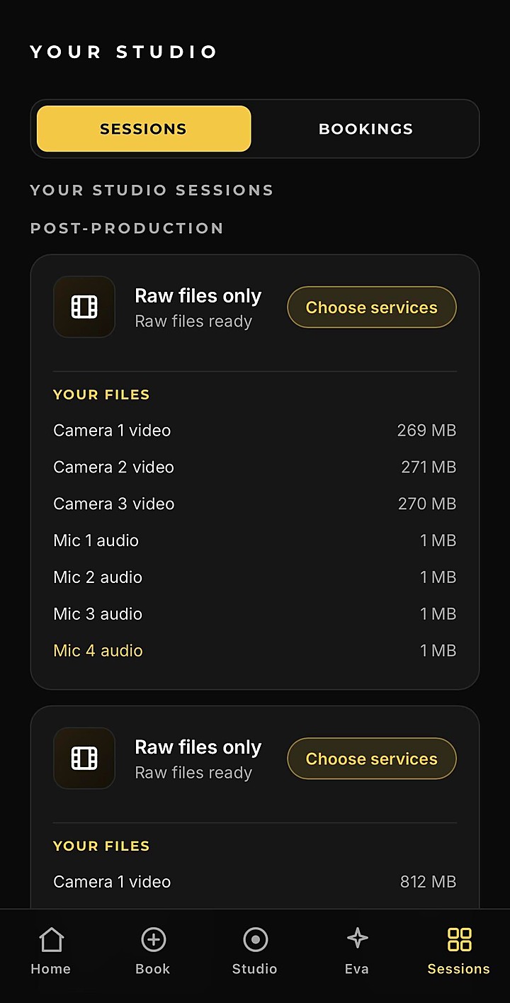 Sessions screen listing camera and microphone files from a recorded session